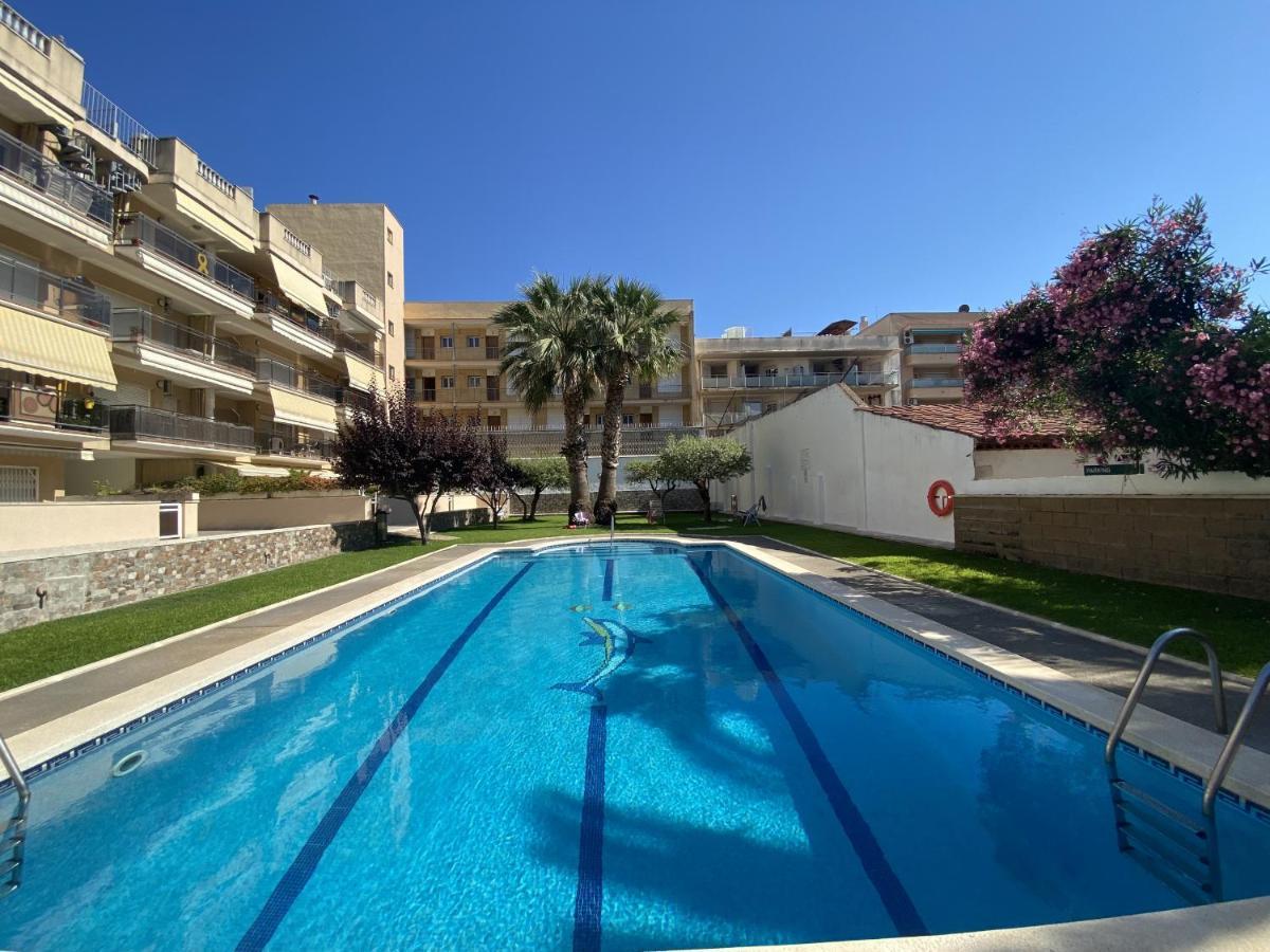 R123 Apartamento En La Planta Baja Con Piscina Cerca De La Playa Calafell Exteriér fotografie